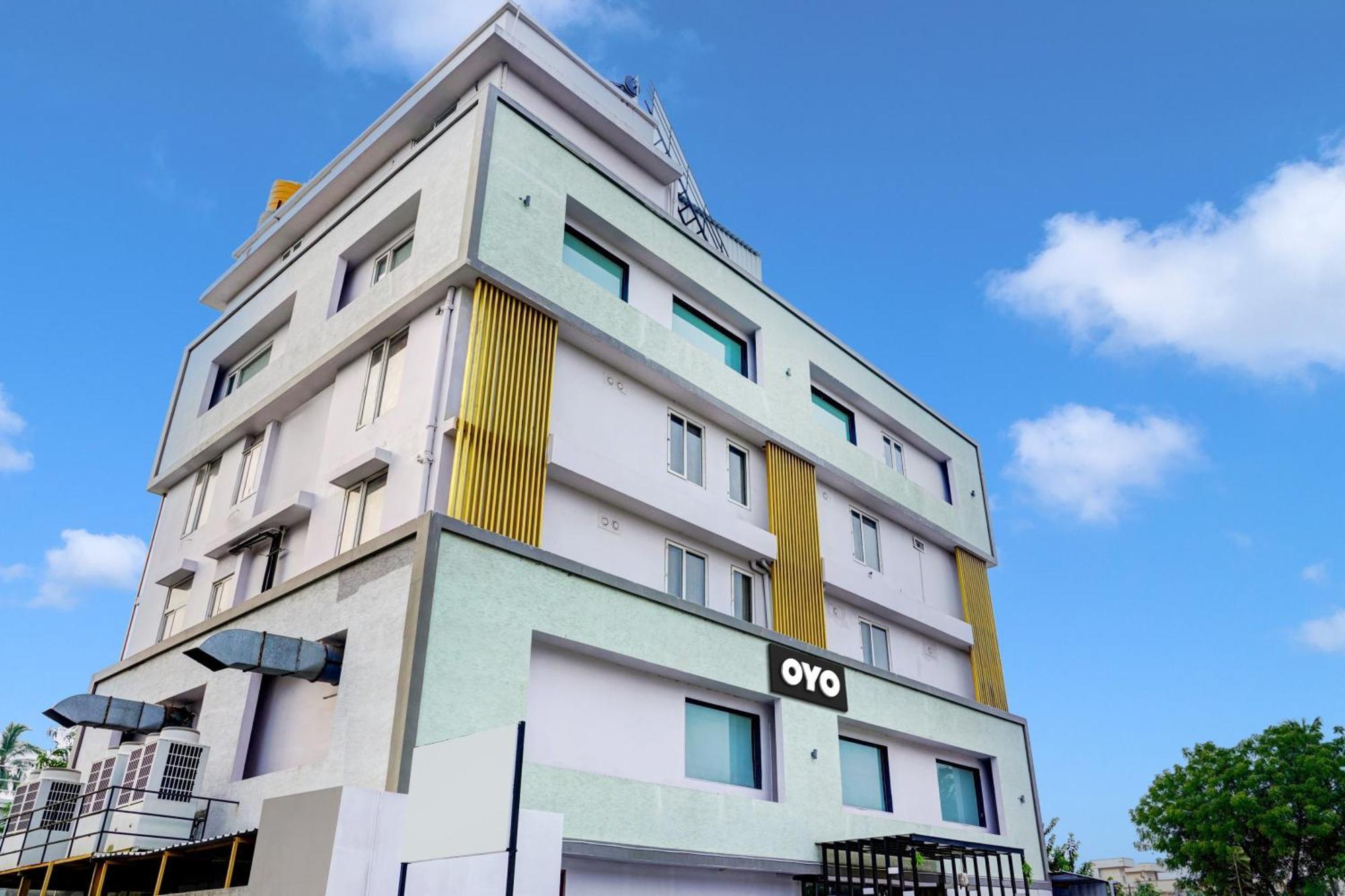 Super Townhouse Dev'S Inn By Cj Gunadala Kültér fotó